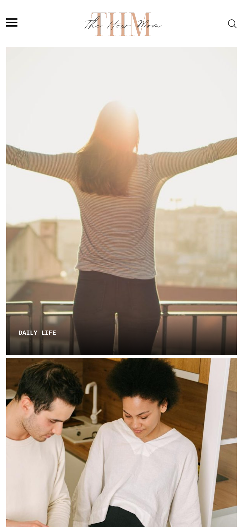 The How Mom — Parenting Blog & Lifestyle — mobile mockup